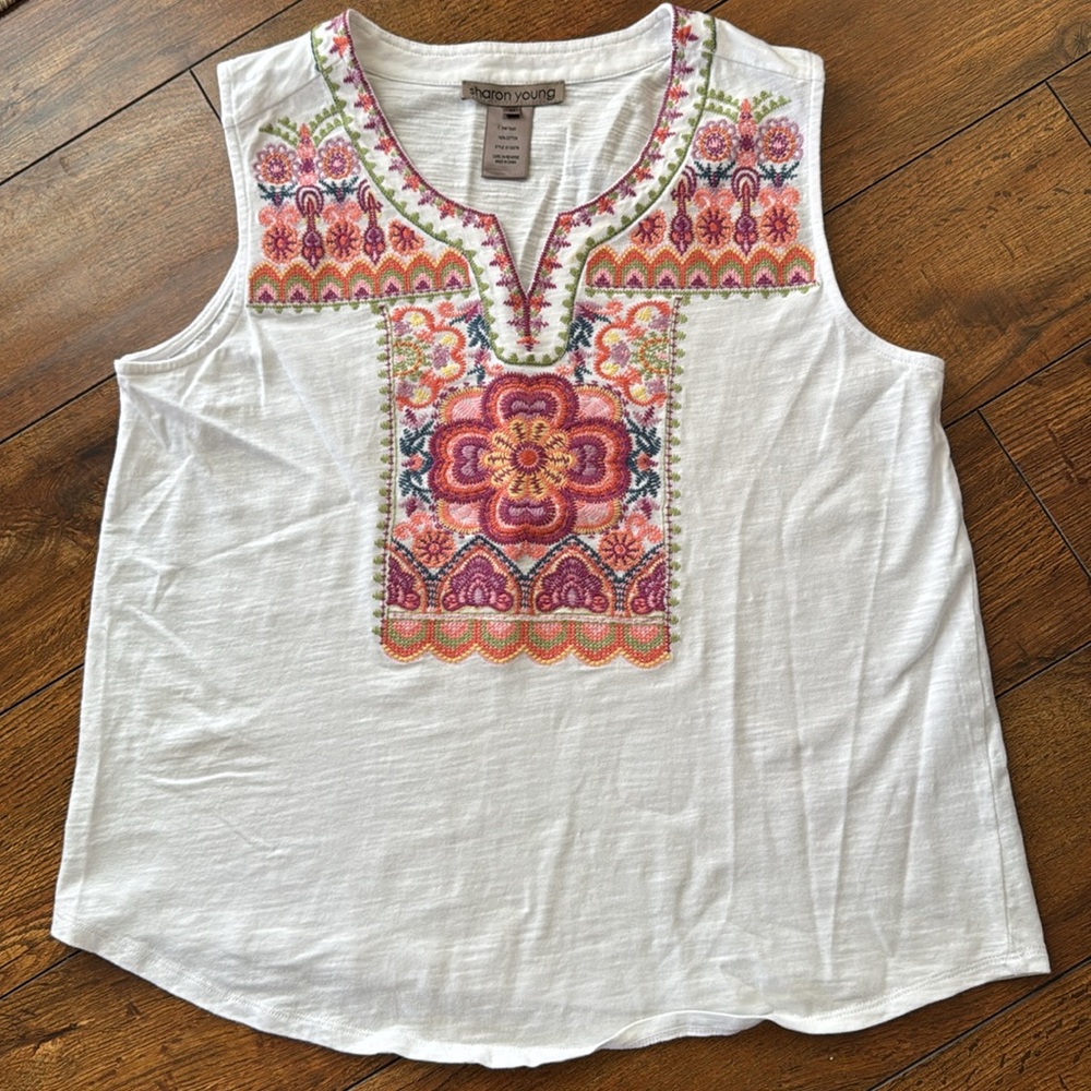 Embroidered White Sleeveless Top